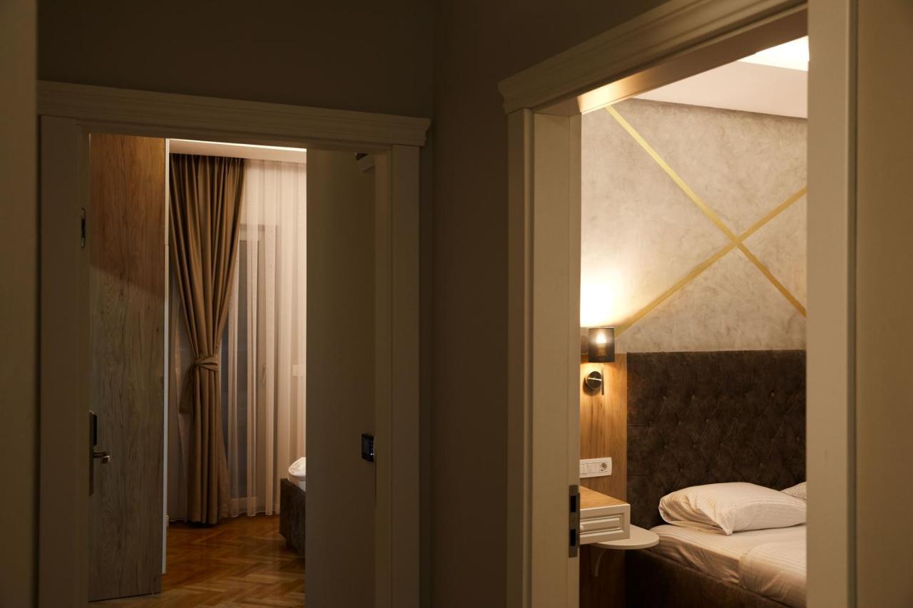 Amico Hotel Пристина Екстериор снимка