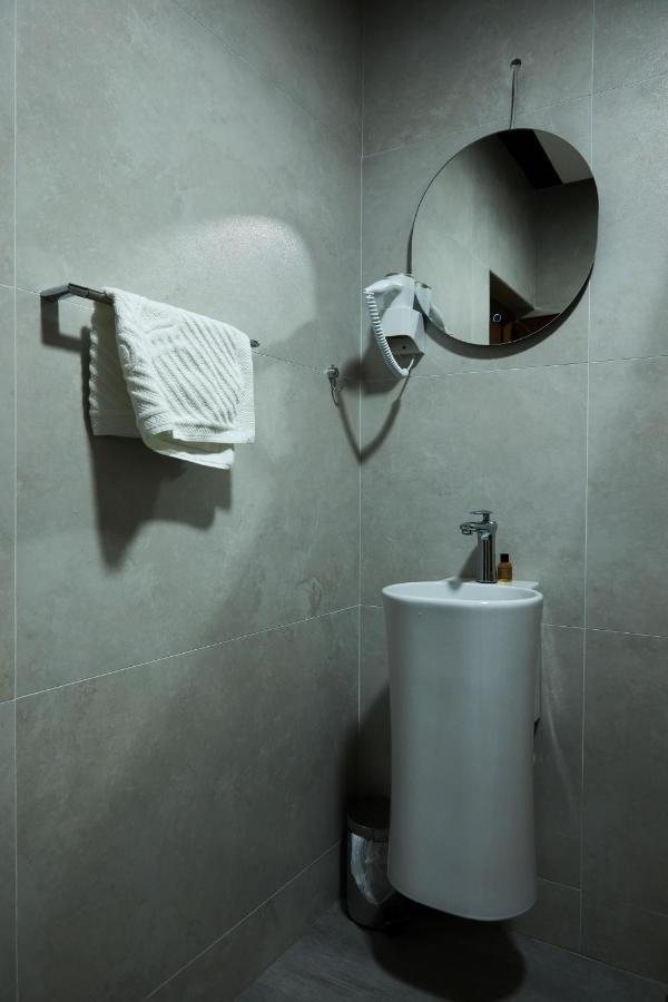 Amico Hotel Пристина Екстериор снимка